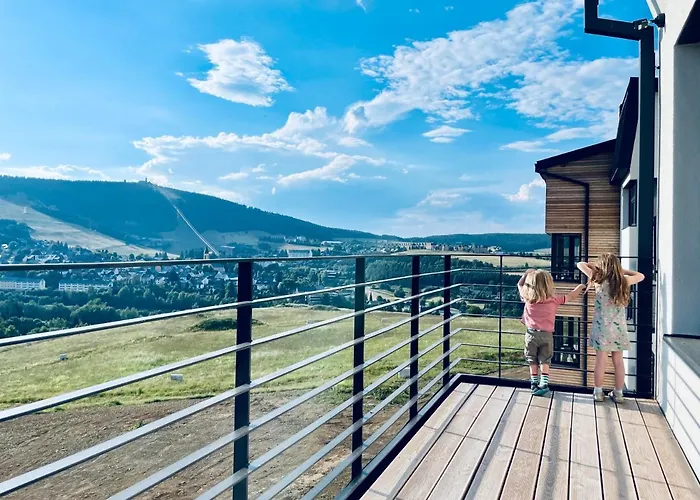 Boutique Heidi With Mountain View Apartment
